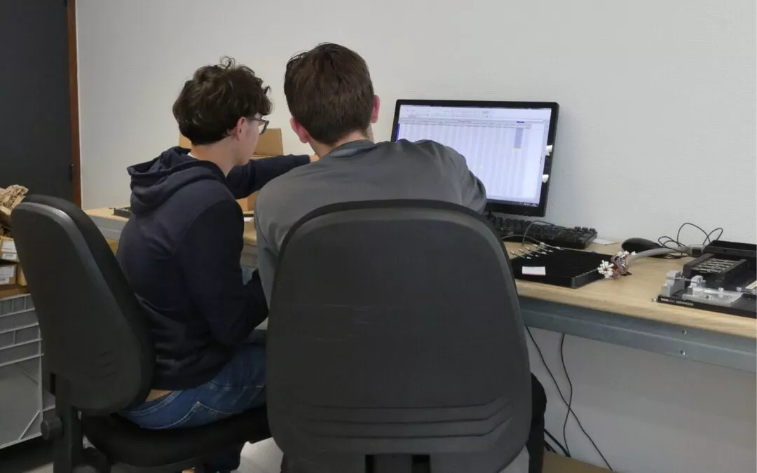 Stages de 2nd : Evosens fait découvrir ses métiers de la filière optique / photonique
